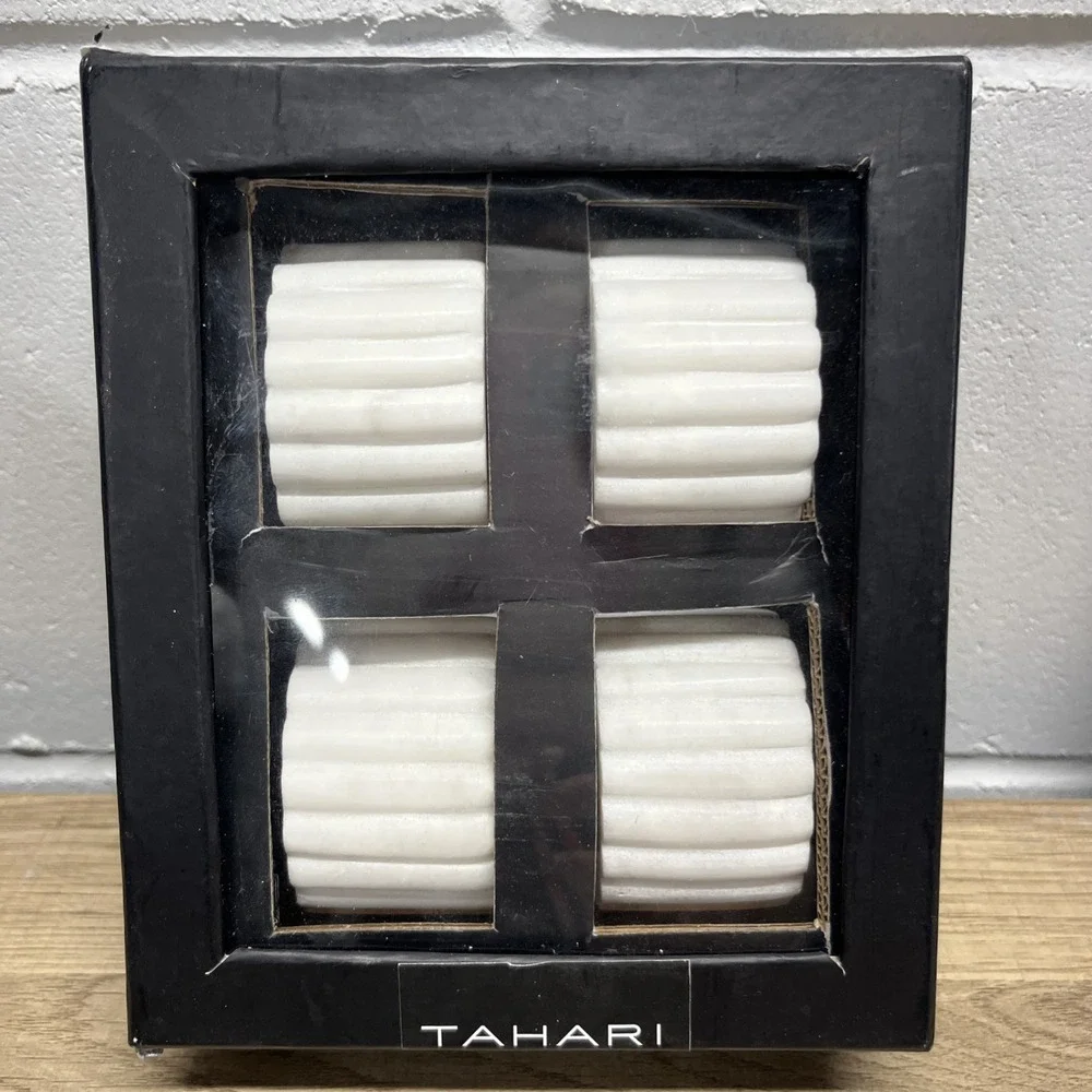 Tahari Set Of 4 White Napkin Rings Stone Looking‎ Round Round Ridges